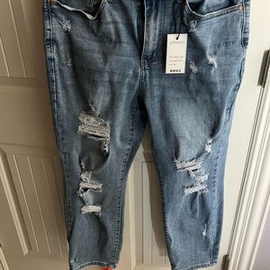 Judy Blue High Waist Curvy Boyfriend Destroyed 14W NWT Wear as jeans or capris!!